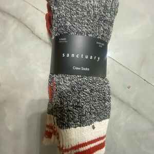 🧦🧦🧦🧦 sanctuary  crew socks new with lable shoe size 4-10